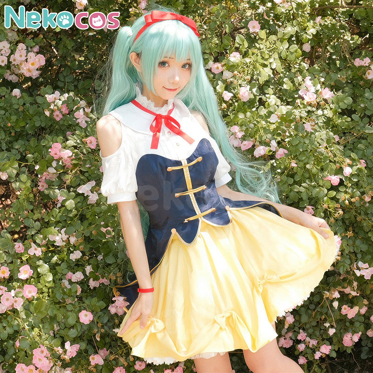 Miku Snow White Cosplay Costume