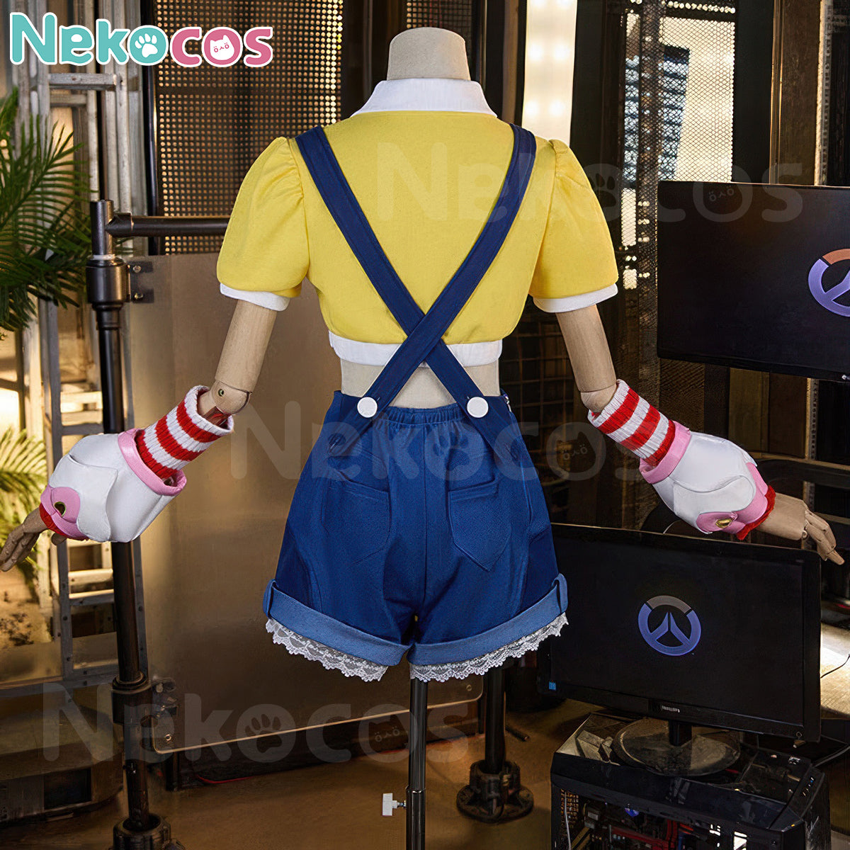 Back view of 【Nekocos】Game Cosplay Hello Kitty Juno Cosplay Costume, featuring yellow top and blue shorts.